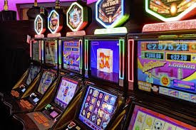 qqstar slot payment method comparison showing QRIS settlement times versus wallets and bank transfers